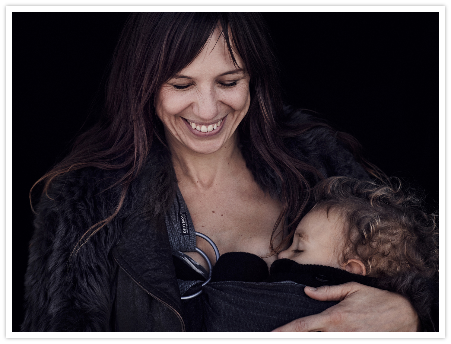 Beauty_Motherhood_Jenny_Hands_02x